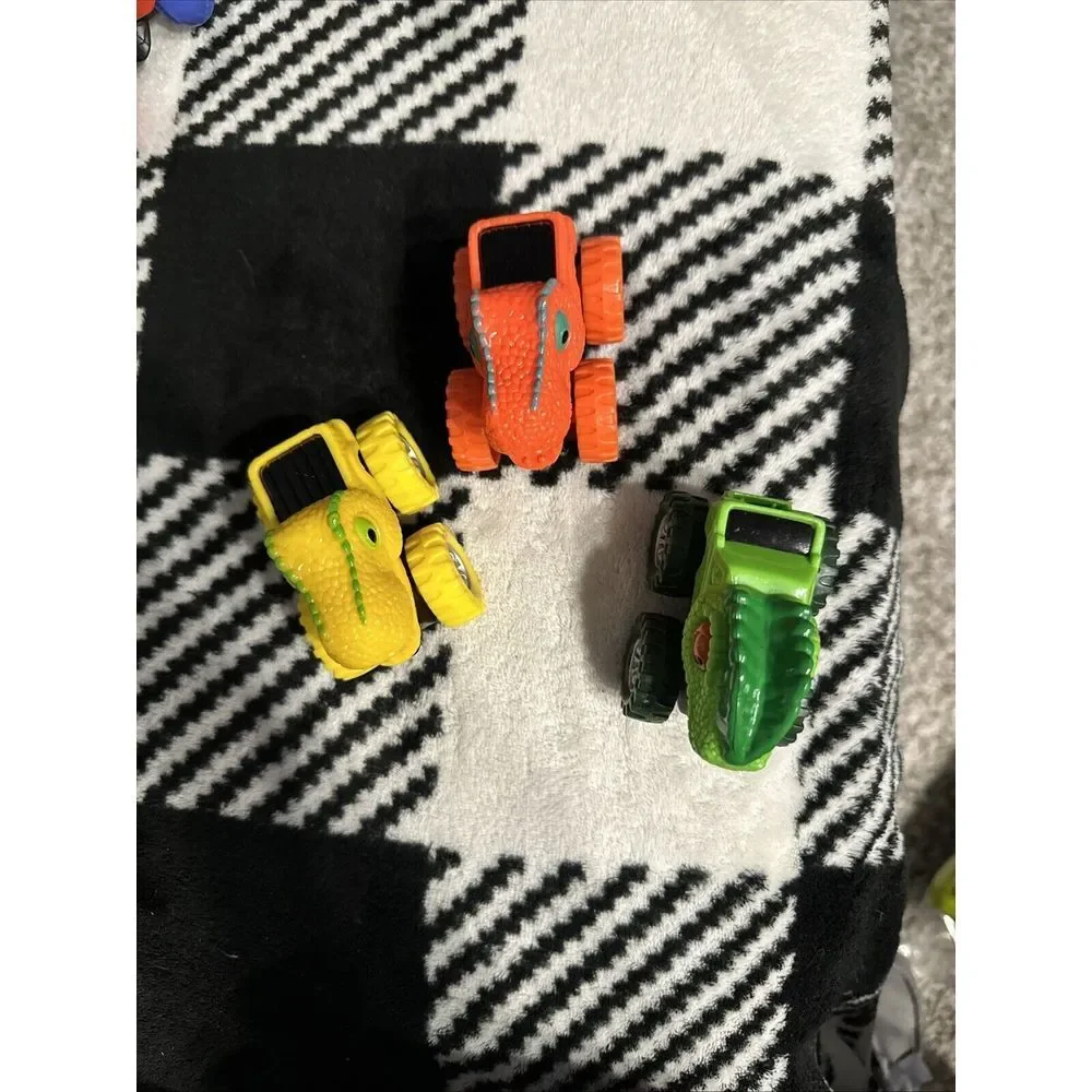 Spark Create Imagine DINOSAUR CARS Set of 3 Dino Vehicles Monster Trucks